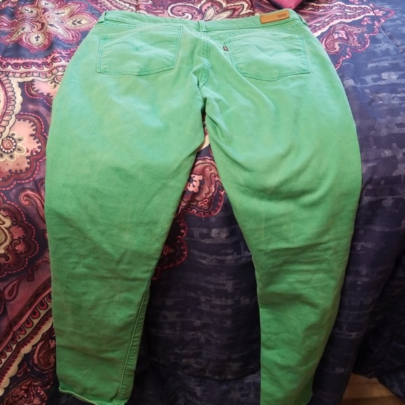 Jeans - Picture 2 of 3